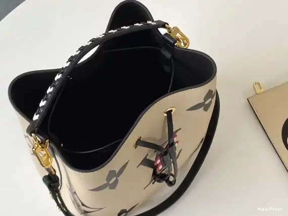 LOUIS VUITTON NÉONOÉ 0514